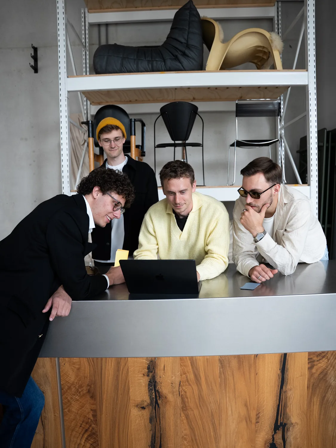 Het team van Webrock Media in overleg